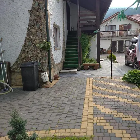 Apartment янчар номер студiо з басейном