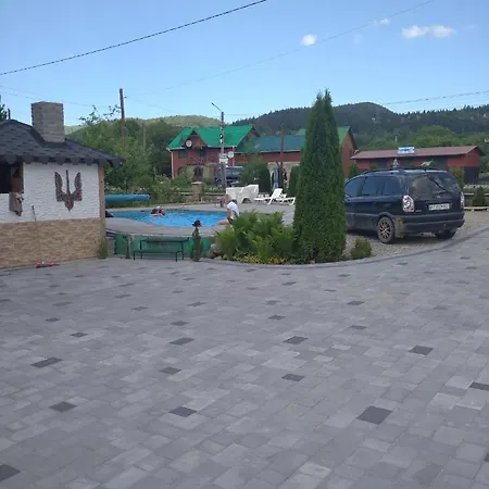 Διαμέρισμα янчар номер студiо з басейном Mykulychyn