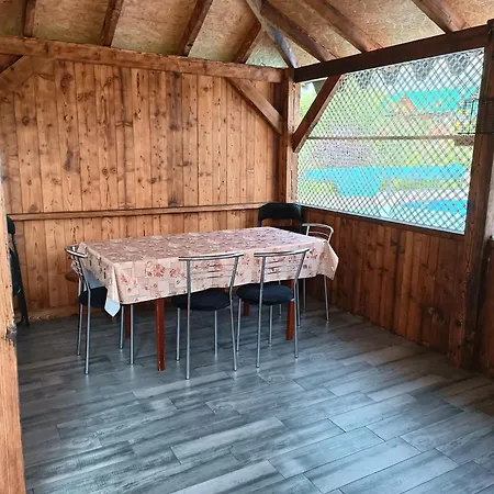 Apartment янчар номер студiо з басейном Mykulychyn