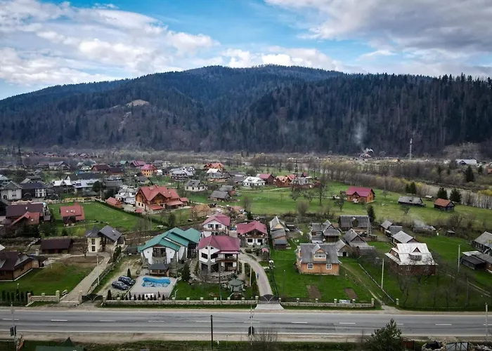 Apartment янчар номер студiо з басейном Mykulychyn