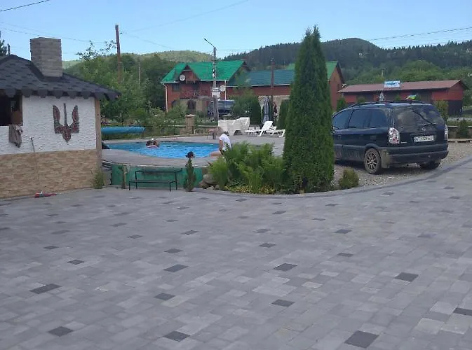 Apartment янчар номер студiо з басейном Mykulychyn